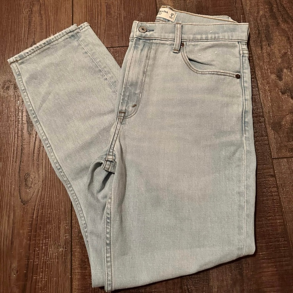 Abercrombie & Fitch Light Wash Skinny Jeans